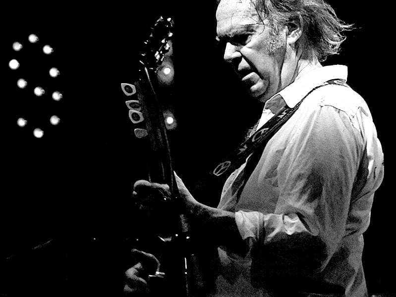 neilyoung - Soundi.fi