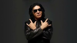 Gene Simmons esitti soolokeikallaan Ace Frehleyn Kiss-kappaleita ihka ensimmäistä kertaa