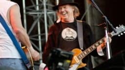 Neil Young julkaisee ensimmäisen albumin uuden yhtyeensä kanssa – tiedot julki