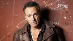 Mitä kaikkea löytyy Bruce Springsteenin raiderilta? Ainakin erityinen vaatimus oluen suhteen