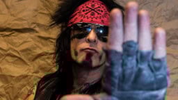 Miksi Mötley Crüeta ei nähty Ozzy Osbournen jäähyväiskonsertissa? Nikki Sixx kertoo
