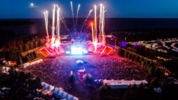 Ilosaarirock keskeytyi säätilan takia – Cemetery Skylinen keikka peruuntui kokonaan