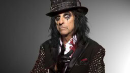 ”Ikävintä rock’n’rollissa on, että osa veljistämme on iässä, jossa he alkavat poistua täältä” – Alice Cooper suree Ace Frehleytä