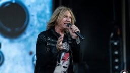 Millaisessa keikkakunnossa Def Leppard on nykyään? Tässä bändin hittejä tuoreina livetulkintoina