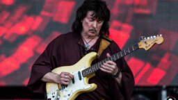 Ritchie Blackmoren johtama Blackmore’s Night peruu keikkoja ”terveydellisten syiden vuoksi”