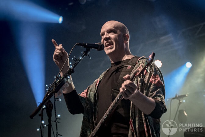 Devin Townsendin vuosikymmenen ajan valmistelema mammuttiteos julkaistaan viimein levymuodossa – ensimmäinen biisi julki