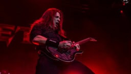 Kitaristit huomio: Kiko Loureiro myy Megadeth-aikojensa laitteistoa, kovaa kamaa tarjolla