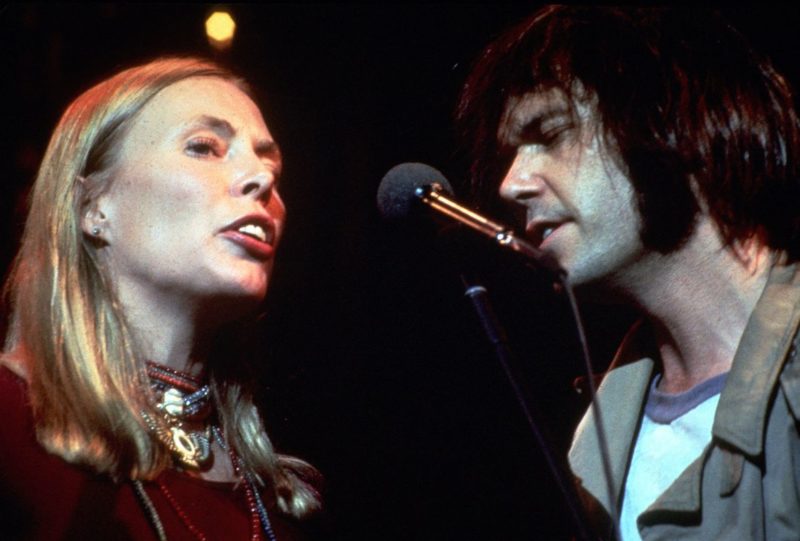 joni-mitchell-neil-young-30.496326 - Soundi.fi