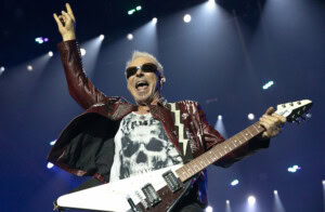 Kaikkien pikkuveljen vihaisten kommenttien jälkeen Scorpionsin Rudolf Schenker pysyy tyynenä: ”Rakastan veljeäni”