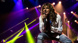 Maineikas ääni vaikenee myös internetissä – David Coverdale vetäytyy tyystin sosiaalisesta mediasta