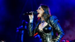 Floor Jansen puhuu syöpädiagnoosistaan: ”Sairastumista ei tule ajatelleeksi ennen kuin oikeasti sairastuu”