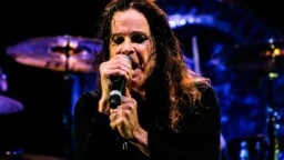 Maailmankirjat ovat jälleen järjestyksessä – Ozzy Osbourne kertoo palanneensa vanhan röyhyttelyharrastuksensa pariin