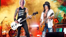 Duff McKagan kertoo 1980–90-lukujen hulluista vuosistaan: ”Voitte kuulla kokaiinin äänessäni”