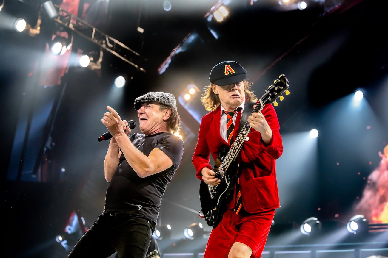 AC/DC:n nykykokoonpano vauhdissa - veteraanibändi julkaisi kuvan ...