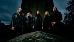 Goottimetallia kansalle – Cemetery Skyline ja Tribulation kiertävät Suomea keväällä