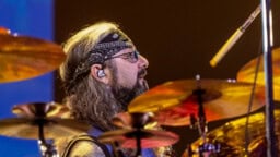 ”Sen jälkeen olin turhautunut ja halusin lopettaa” – Mike Portnoy nimeää Dream Theater -levyn, jolla yhtye ”myi itsensä”