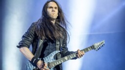 Teemu Mäntysaari kertoo maailmalle suomalaisesta metallikulttuurista: ”Se on hyväksytympää meillä”