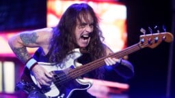 Miten Nicko McBrainin paikkaaja selviää urakastaan? Tältä Iron Maidenin liveshow kuulostaa vuonna 2025