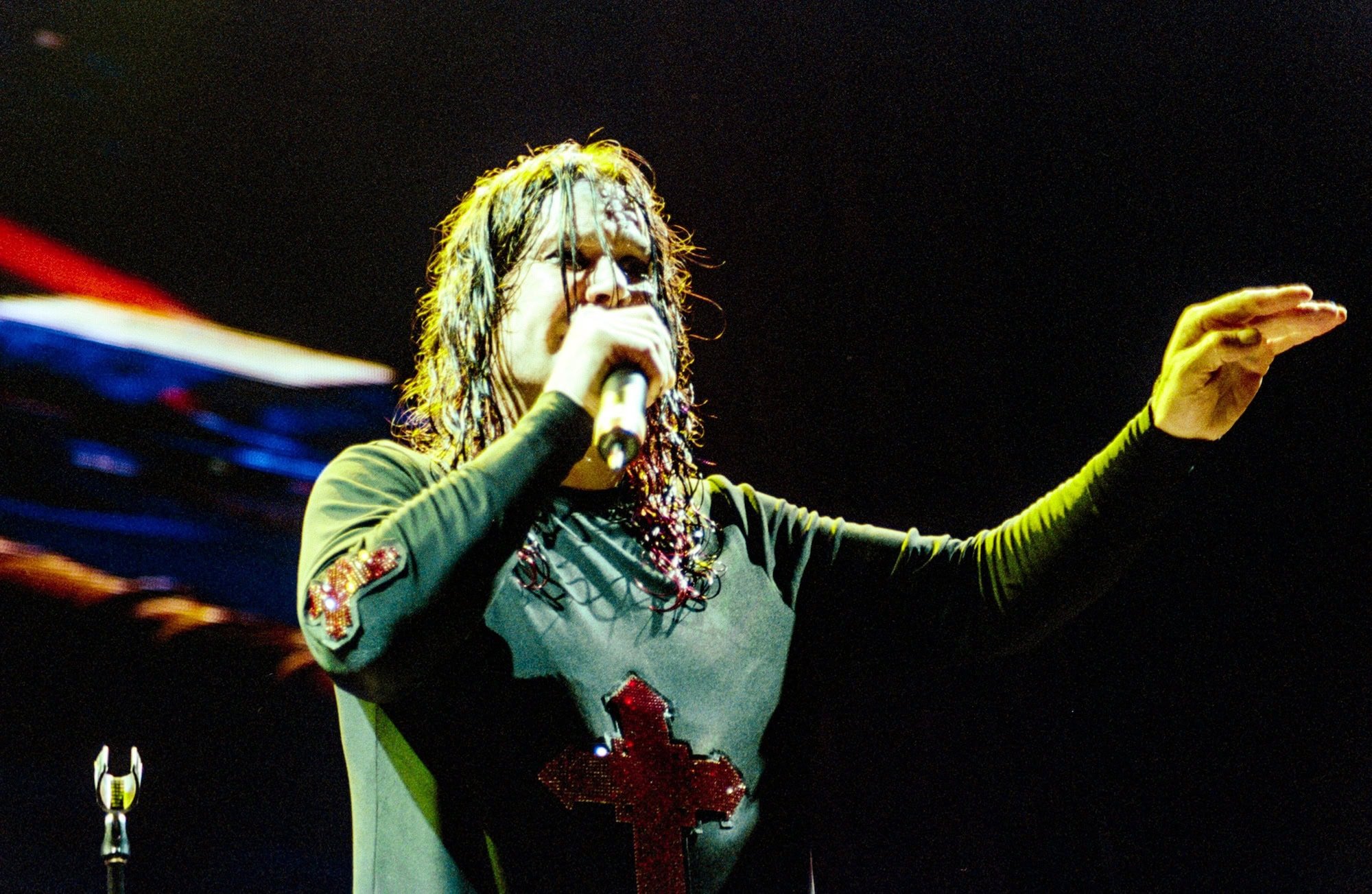 Viimeinen kumarrus: Ozzy Osbournen mammuttimaisen jäähyväiskeikan traileri on julki