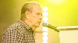 Tiesitkö? Edesmennyt Brian Wilson suhtautui liki pakkomielteisesti erääseen yllättävään biisiin