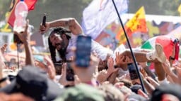 Glastonburyssä esitetty keikka nostatti kohun – ”Se meni pahasti rajan yli”, festivaali kirjoittaa viestissään