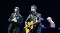 Millaisissa tunnelmissa Oasis valmistautuu paluukiertueelleen? U2-nokkamies kertoo mitä on kuullut