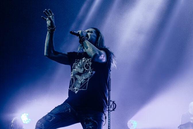 Millaisessa livekunnossa Dream Theater on tätä nykyä? Katso kokonainen keikkatallenne bändin juhlakiertueelta