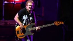 Basisti Michael Anthony katuu vain yhtä asiaa Van Halenin tarinassa – ”Valitettavasti emme koskaan saaneet sovittua asioita”