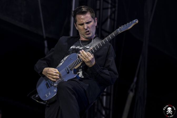 Lämpimimmän kevään keskellä Muse julkaisi aika kehnosti vuodenaikaan sopivan videon