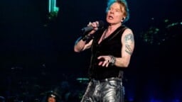 Axl Rose julkaisi somessa huutomerkkien täyttämän viestin Ozzy Osbournen jäähyväiskeikasta