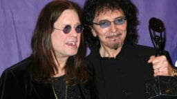 Tony Iommi pohtii Ozzyn kuolemaa: ”Luulen, että hän sinnitteli voidakseen hoitaa jäähyväiskeikkansa”