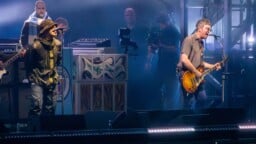 Noel Gallagher oli lähellä kävellä pois lavalta ensimmäisen Oasis-paluukeikan alkumetreillä