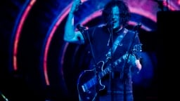 ”Kuin showpainijan pukuhuone” – Jack White päivittelee, mitä Donald Trump on tehnyt Valkoiselle talolle