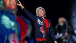 Bon Jovi julkaisee kunnon tähtikatraan koristaman levyn – mukana Bruce Springsteen, Robbie Williams, Joe Elliott…