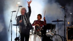 The Whon rumpalisotku puhuttaa edelleen: Roger Daltrey syyttää bändin ex-kannuttajaa maineensa lokaamisesta