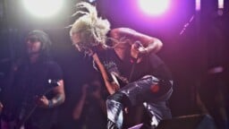 Twisted Sister palaa kuvioihin ilman yhtä jäsentään – sukset ovat menneet ristiin pahemman kerran