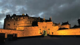 ”Keikkailu on kuin muuttofirmassa työskentelyä ja välillä soitetaan musiikkia” – Steve ’n’ Seagulls Isossa-Britanniassa ja Irlannissa, osa 3