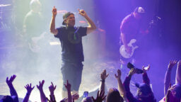 Livearvio: Ugly Kid Joe Tavastialla oli rock ’n’ roll -show vailla vertaa