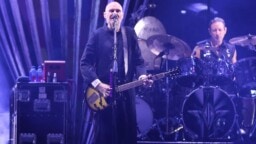 Mikä on Billy Corganin mielestä 1900-luvun vaikutusvaltaisin bändi, jos Beatlesia lasketa? Tässä vastaus