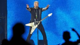 Kuinka James Hetfield jaksaa innostua keikkailemisesta kaikkien näiden vuosikymmenten jälkeen? Tässä vastaus