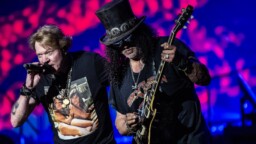 Mitä Axl Rosen ominaisuuksia Slash arvostaa erityisesti? Kitaristi tarjoaa kysymykseen kattavan vastauksen