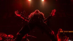 Maailmalla listattiin vuoden kovimpia metallibiisejä – Suomalaisyhtyeen teokselle suitsutusta