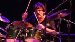 ”Se ei päättynyt hyvissä merkeissä” – rumpalilegenda muistelee lyhyeksi jäänyttä yhteistyötään Ozzy Osbournen kanssa