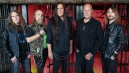 Heviveteraani uudisti miehistönsä Megadethistä ja Alice Cooperin riveistä tutuilla hahmoilla – Uusi single videoineen julki