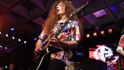 Marty Friedman haki huonolla menestyksellä Ozzyn kitaristiksi 1980-luvulla: ”En kuullut heistä enää sen jälkeen”