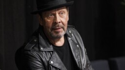 Vuonna 2023 Pate Mustajärvi muisteli uraansa ja pohti tulevaa – lue miehen pitkä Soundi-haastattelu