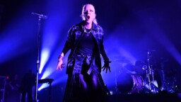 Muistutus itselle: Garbagen keikalla ei kannata heitellä rantapalloja lavalle