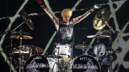 Kingdom Come -kitaristi muistelee edesmennyttä James Kottakia – ”Hän ryyppäsi itsensä hengiltä”