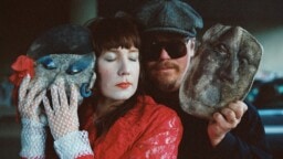 Osaa hymyillä en, mä oon asperger – Litku Klemetti julkaisi biisin, jossa ei ole mitään hauskaa