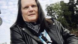 ”Tärkeintä on kova ja anteeksipyytelemätön meininki – sillä tiellä ollaan aina ja ikuisesti” – haastattelussa Twist Twist Erkinharju